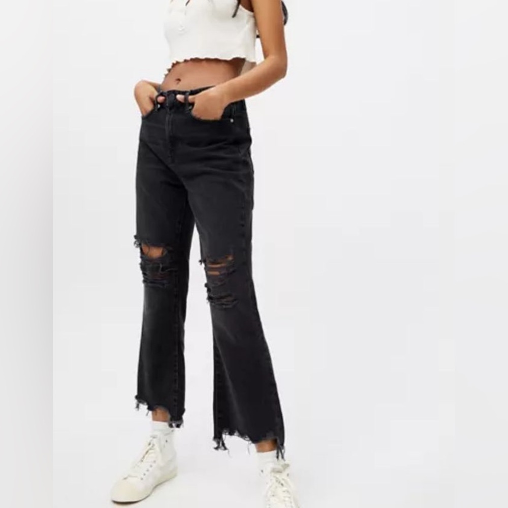 BDG Urban Outfitters Wilco Distressed Black Cropped Flare Jeans Women's 28 - Picture 2 of 13